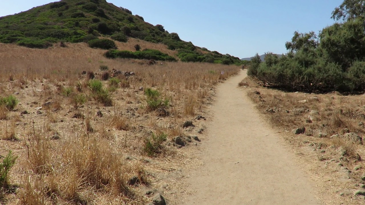 Camminata Sant'Elmo Beach Hotel alla Spiaggia - Walk from Sant'Elmo Beach Hotel to the Beach