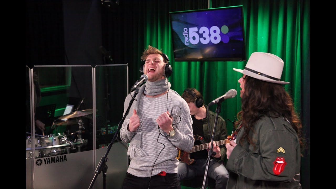 Jan Versteegh ft. Trijntje Oosterhuis - Hit The Road Jack | Live bij Evers Staat Op