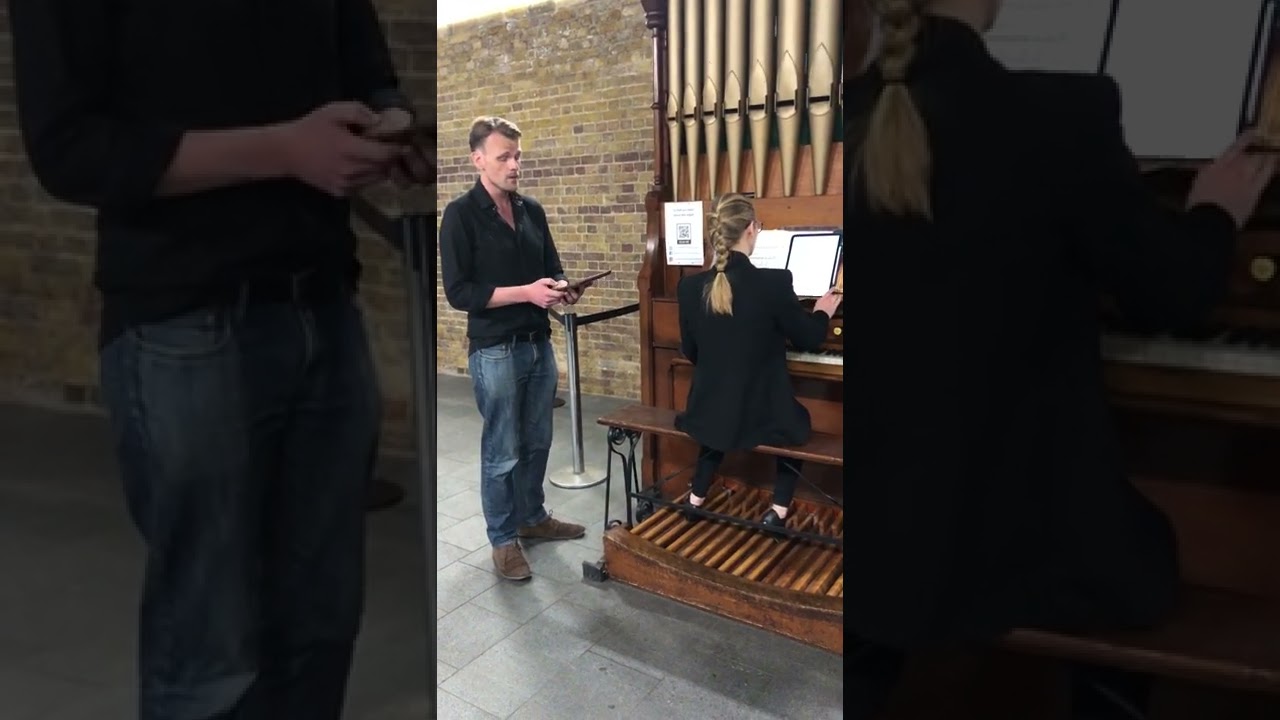 Organ at London Bridge Station Performance by Anna Lapwood with Matthew Duncan