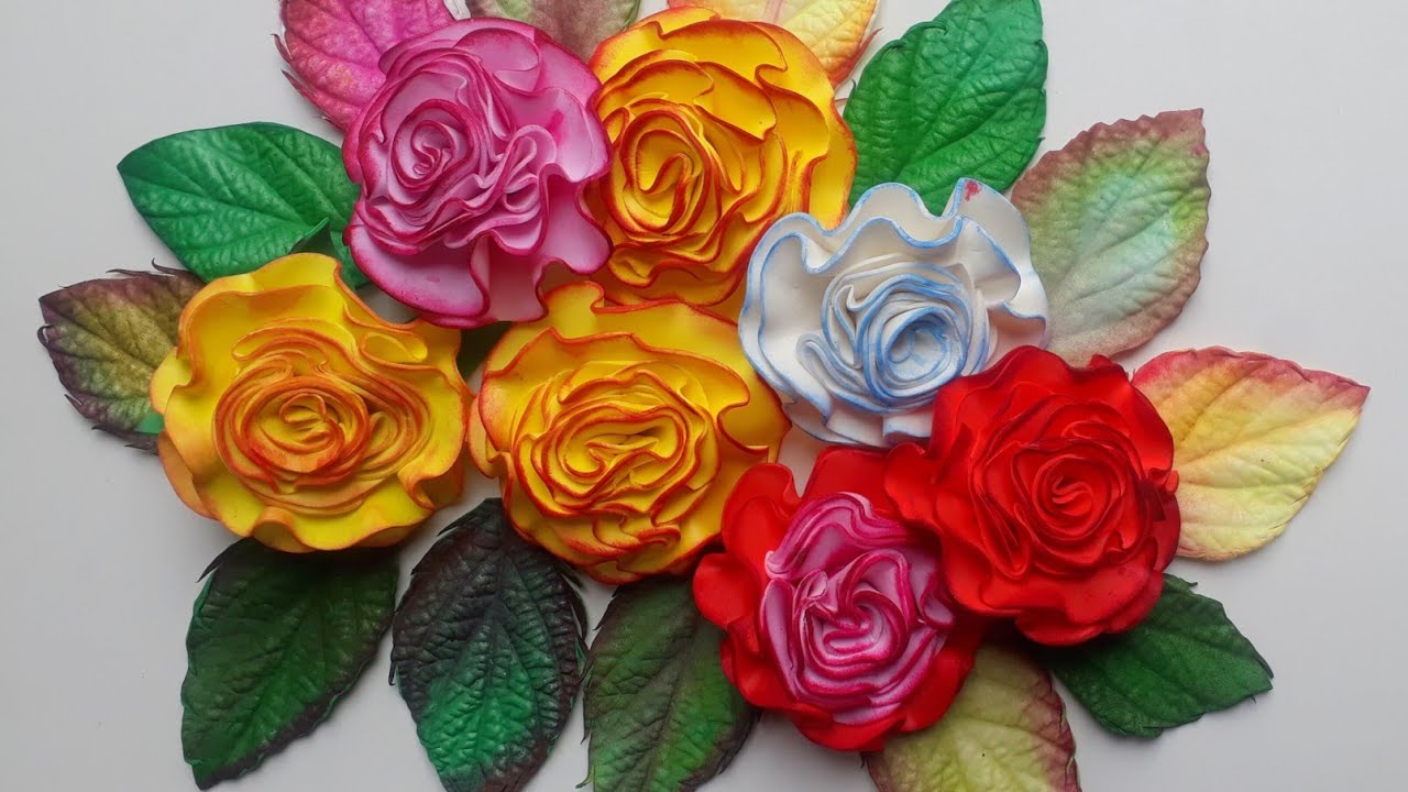 Rosa crespa em e.v.a feita somente com circulos, super fácil!!