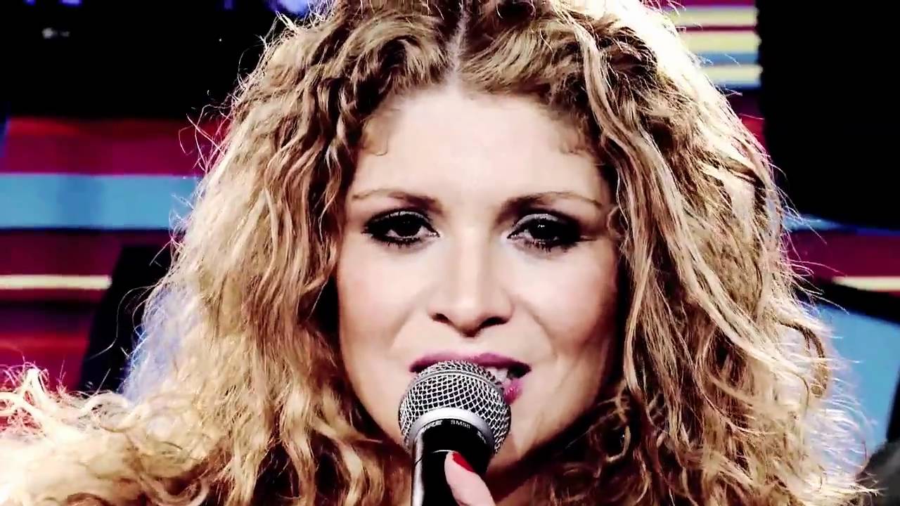 Adryana Ribeiro em 