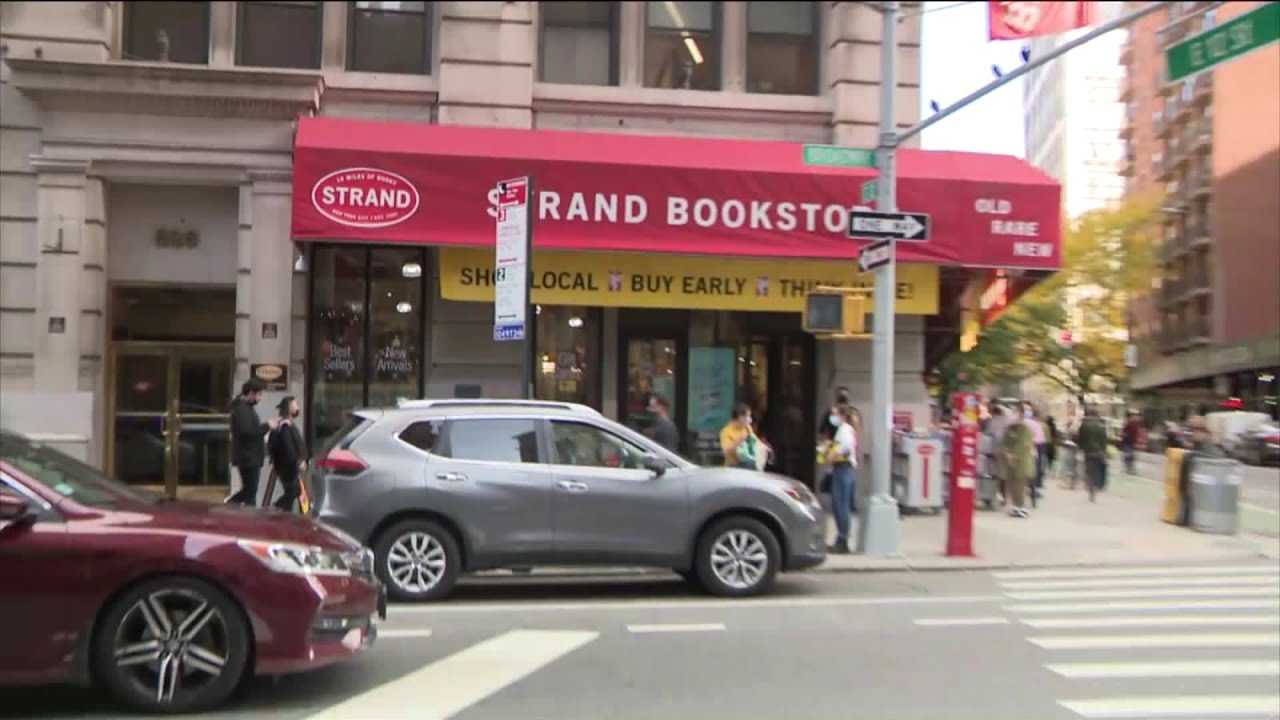 Manhattan bookstore The Strand fights for survival