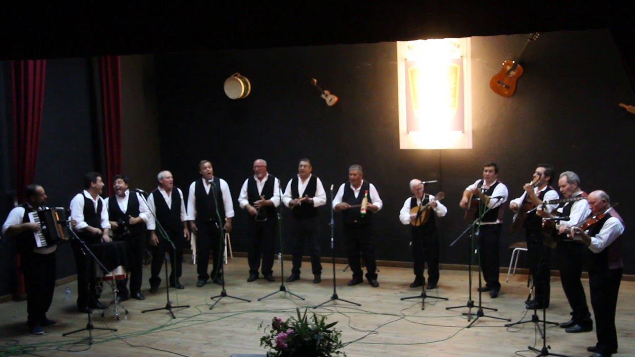 GRUPO DE CANTARES PEDRA MOURA DE RIO DE LOBA