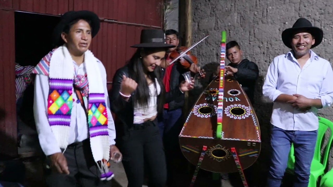 MIX HUAYNOS DE RECUERDO CON NINA APURIMEÑA