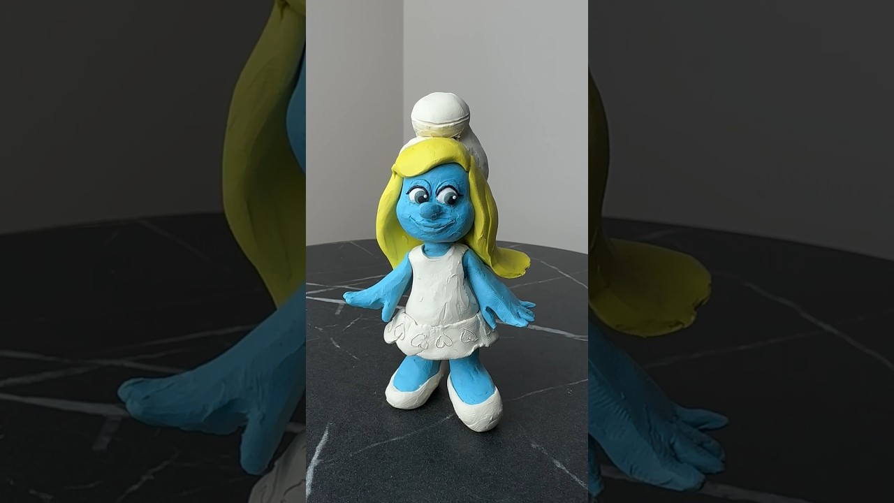 OMG 😨I made Smurfette #sculpting #clay #plasticine #art #smurfcat #smurfette