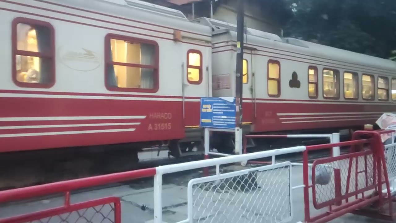 D19E-907 kéo tàu HP1 qua chắn Điện Biên Phủ (14/3/2026)(@giangconteantonio1587)