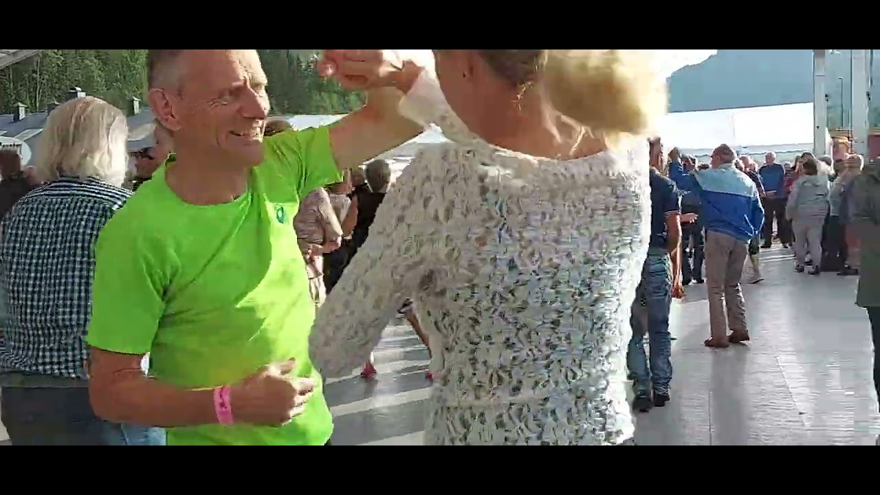 När countryn kom till Skåne med Lasse Stefanz på Seljordfestivalen 2023 Dansnytt