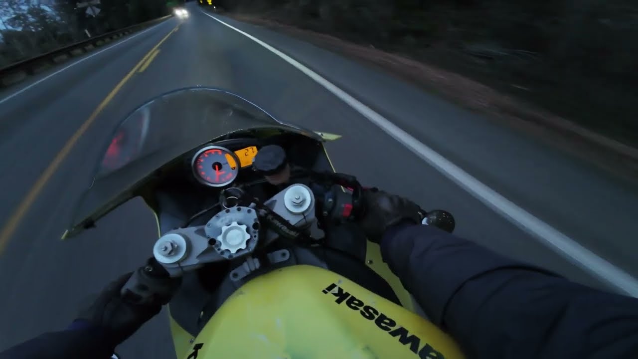 Subdued Sportbike Ride Kawasaki ZX6R 2007 Model - Just a relaxing evening motorcycle ride