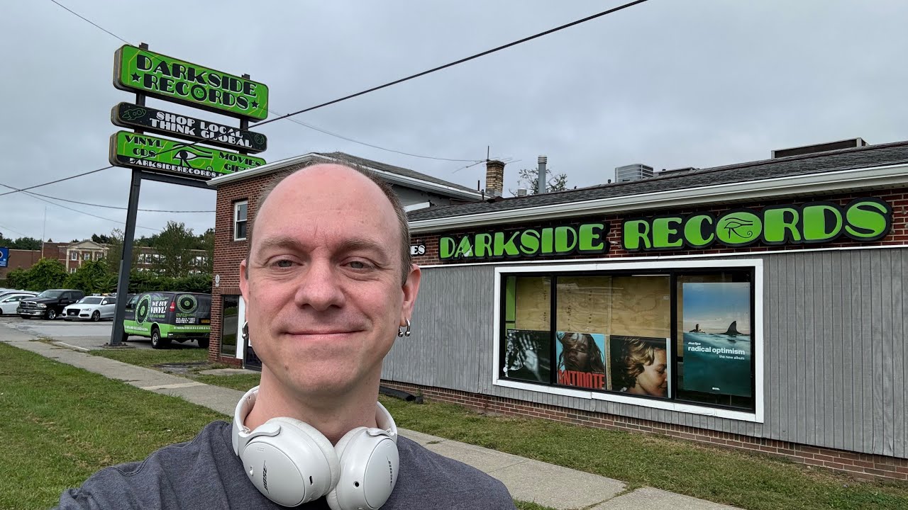 Let’s Go To The Record Store #53 - Darkside Records (Poughkeepsie, NY)
