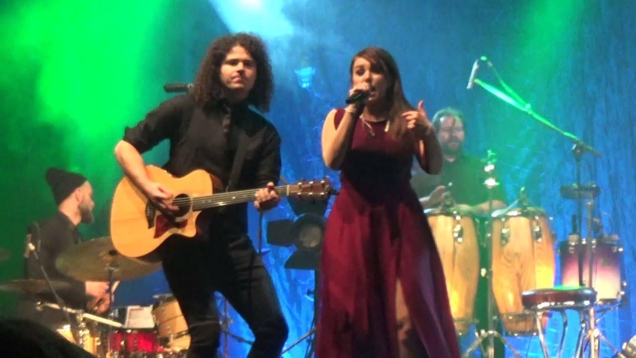 Ewa Farna - Rutyna, Pół na pół, When love comes to town (Łódź 06.11.2015 - Trasa akustyczna)