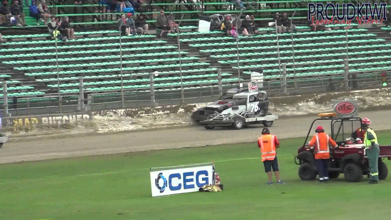 Palmy Speedway - 981r Steve Gray 30.12.13