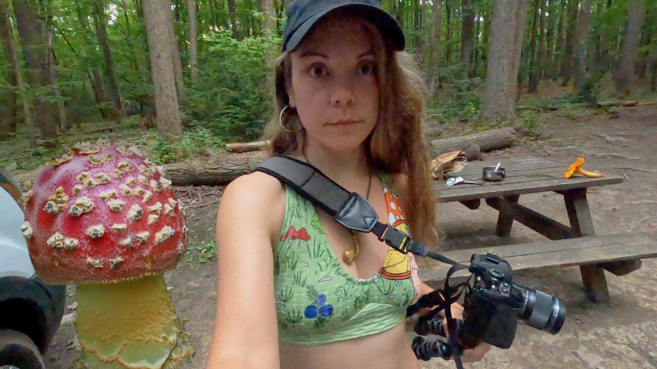 West Virginia: Finding Amanita Mushrooms, Yoga, Cooking & Hula Hooping