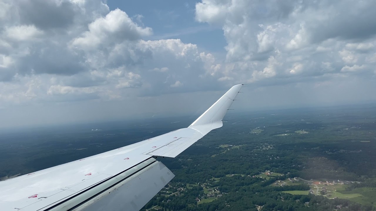 American Airlines CRJ-900 Landing in Greensboro NC