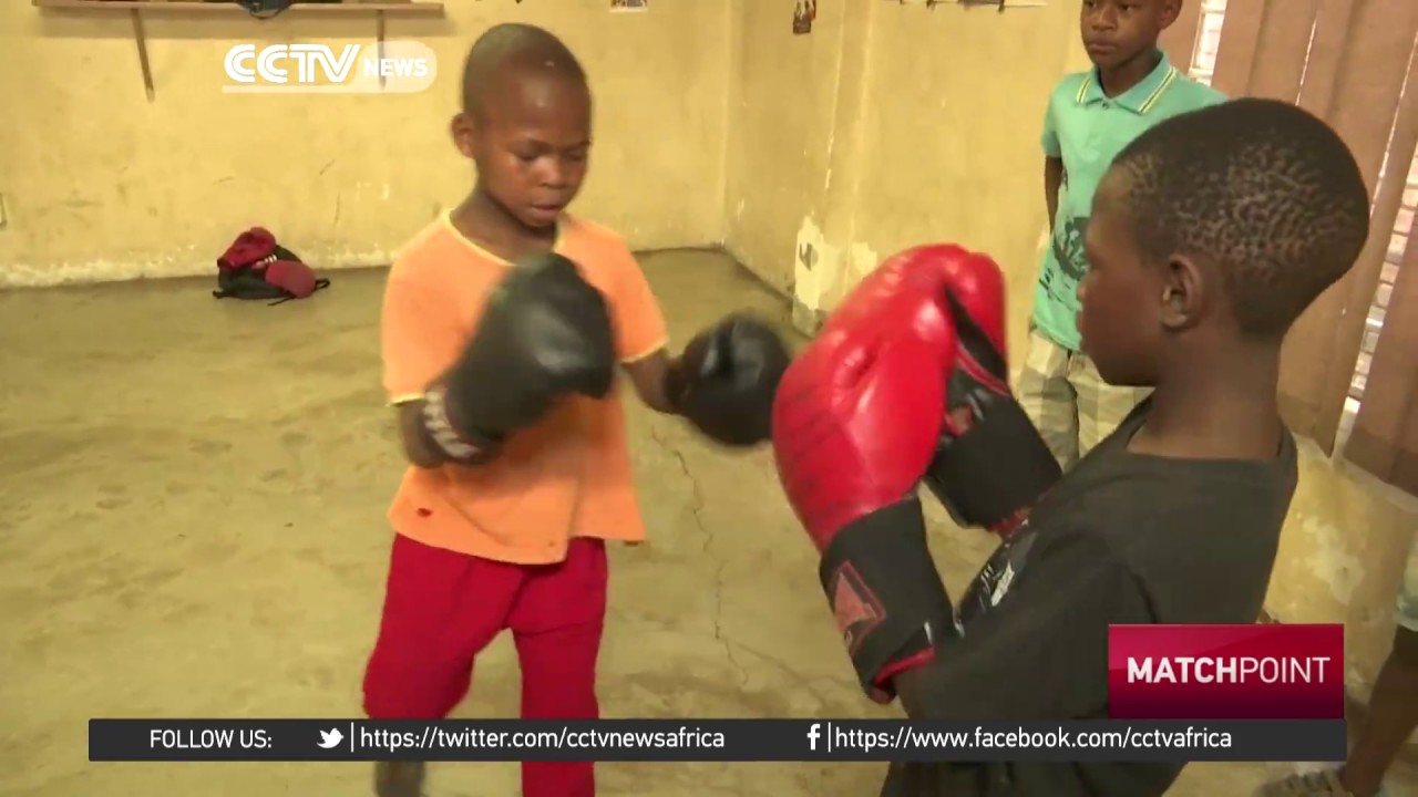 Former South African boxer Molefyane mentoring kids in Johannesburg
