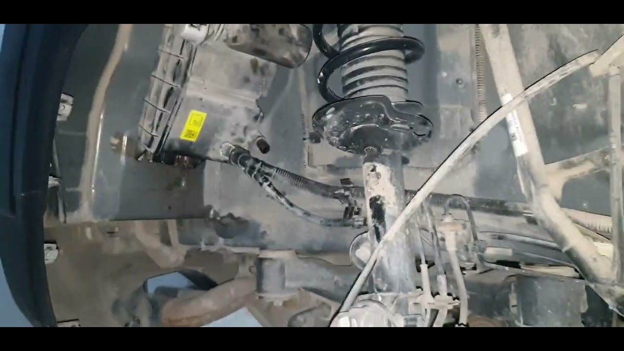 تنظيف مبخرة الجيب كومباس والرينكد اختناق خزان الوقود jeep compass & renegade Evap conister location
