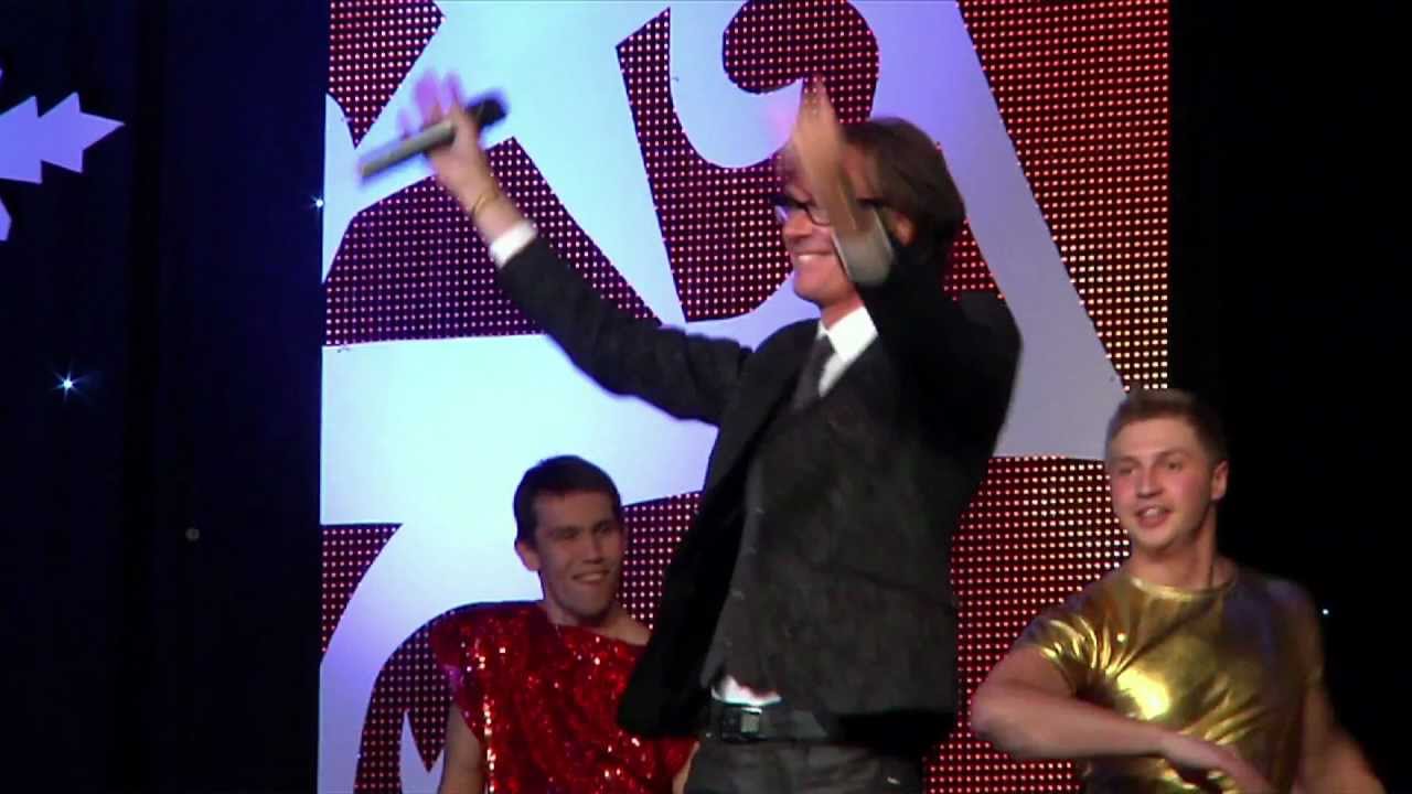 MACARENA LOS LOCOS