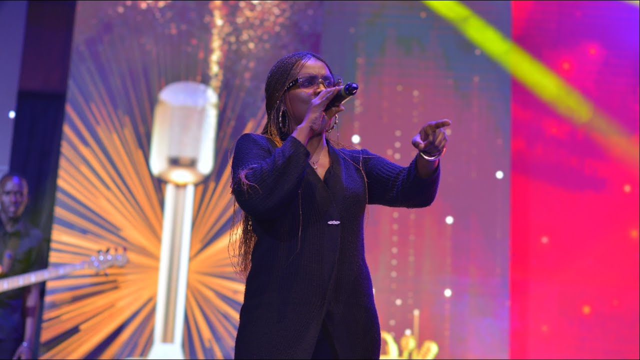 Ninga Omuloge - Naava Grey (Live Performance) | #HiPipoMusicAwards #LevelOneProject