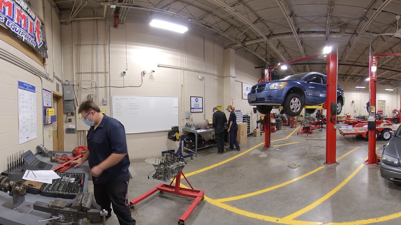 360° Auto Service Tech Class Lewis and Clark Virtual Tour
