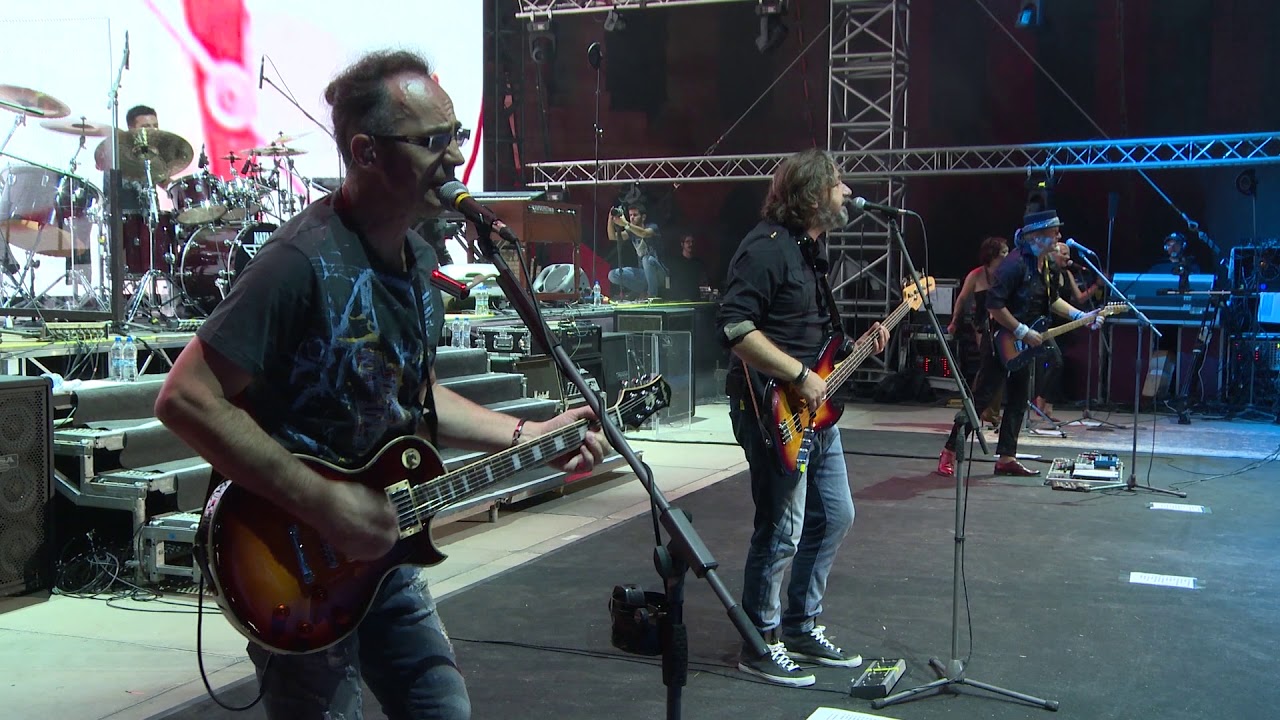 PARNI VALJAK - Mijenjam se (Live in Pula)