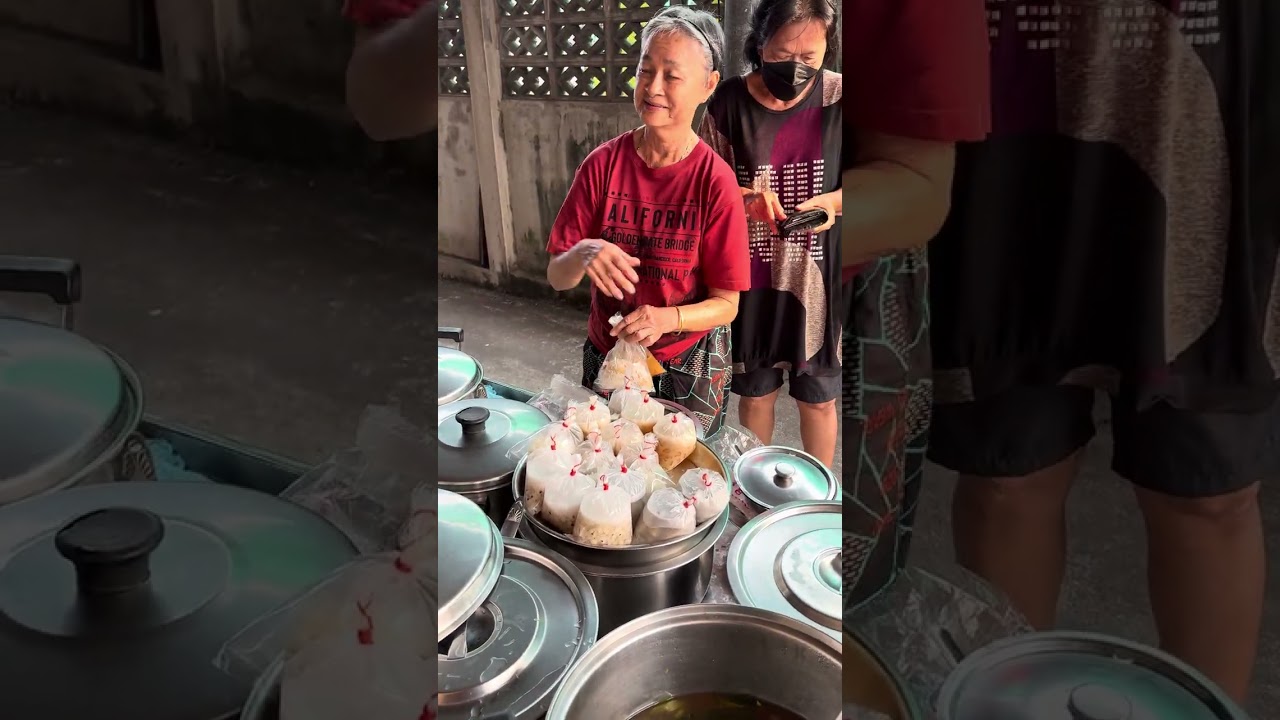 ราดหน้า 20 บาทยังมีมีอยู่จริงชื่อร้านป้าเตียงบ้านใหม่แปดริ้ว