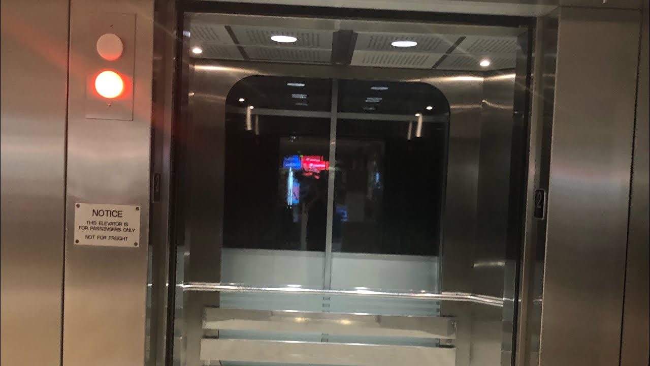 Otis Hydraulic Elevators @ East Broadway - Mall Of America in Bloomington, MN