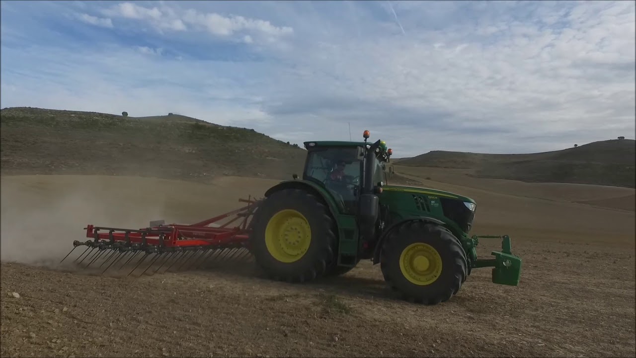 John Deere 6195R & Rastra Yudego