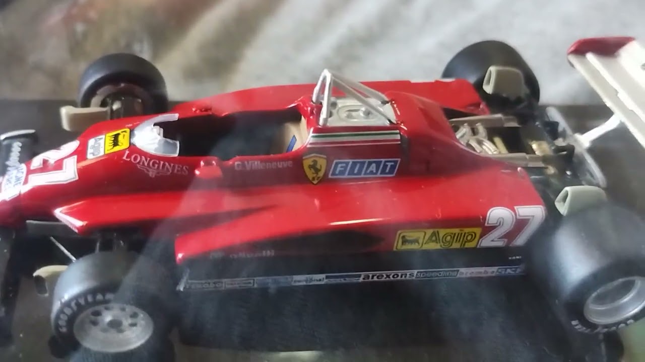 Gilles Villeneuve Ferrari  126 C2 1982 1/43 Ixo