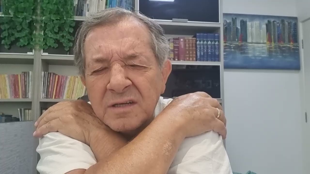 A MÁSCARA TEM QUE CAIR.