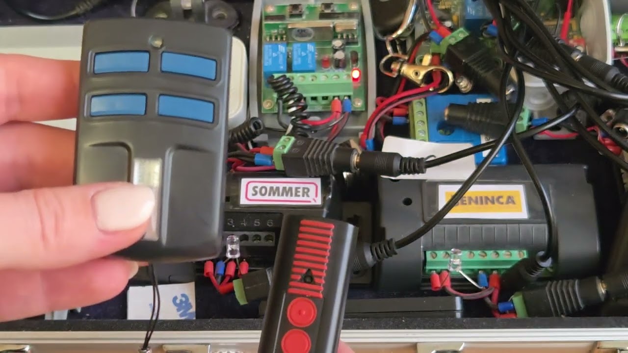 SOMMER 4020 kopijavimas į HR Matic 2 pultelį. Pultelio pririšimas prie SOMMER automatikos.
