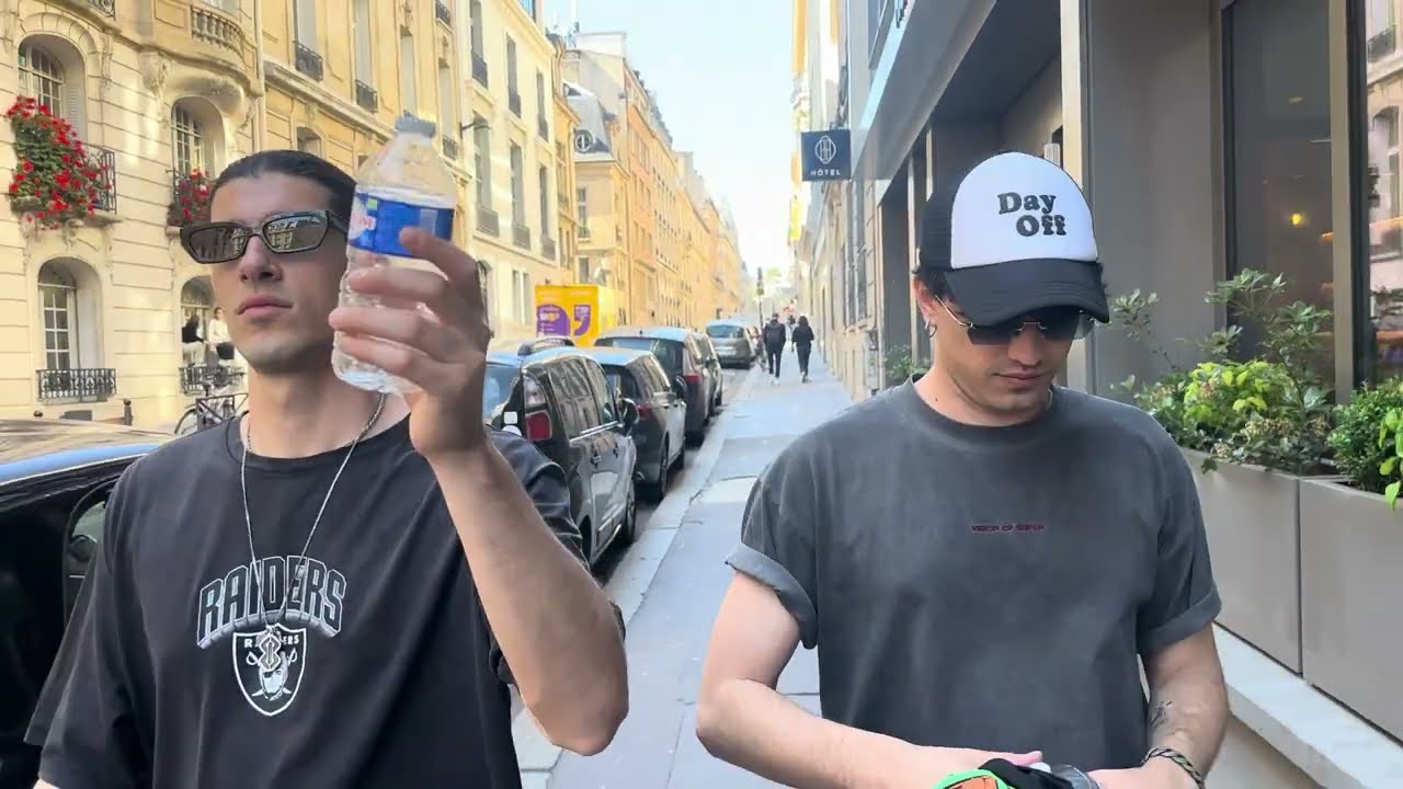 BB Vlog Ep.1 Suoniamo per la prima volta a PARIGI