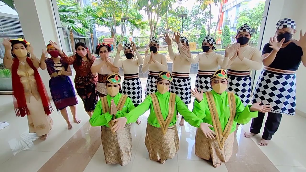 HUT 100th RS Santo Borromeus - EB4 Ranap crew