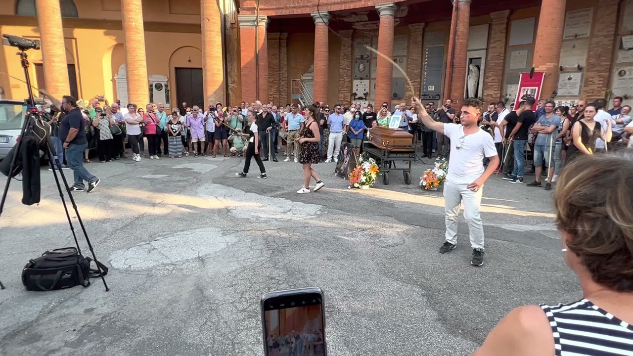 Funerale 🪦 di Silvano Silvagni