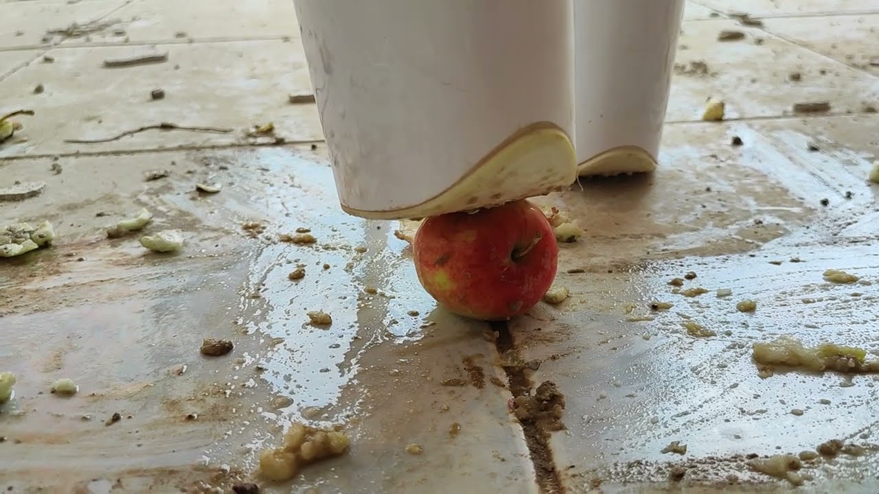 Apples crush under 8 inch platform heels boots