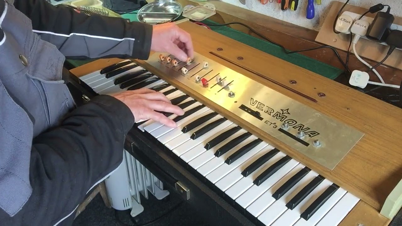 Vermona ET3 East German Combo Organ Sounds Demo