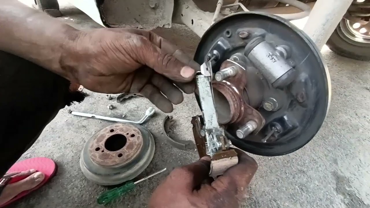 Maruti Celerio Rear Break Shoe Change #celerio #handbreak #breakshoechange #maruticelerio #celerio
