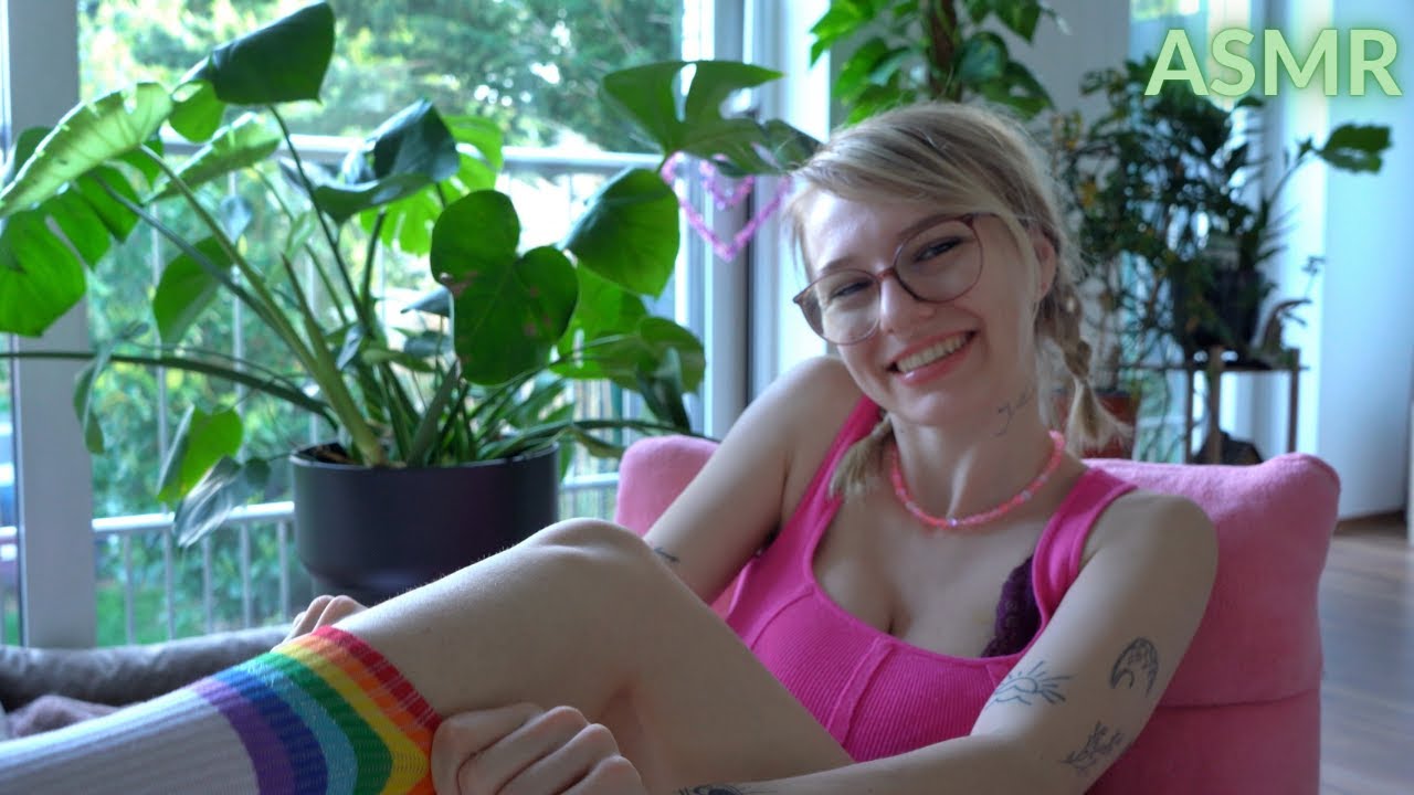 ASMR Whispered vegan Unboxing 🌸 Bloom and Blossom 🌸 {german/deutsch}