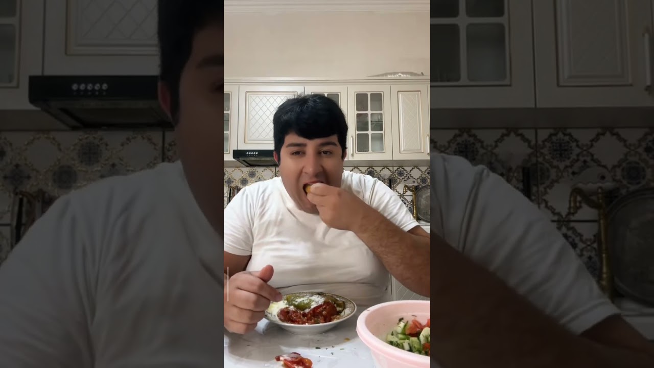 BABOŞ ÜÇ BACI DOLMASI YEYİR 