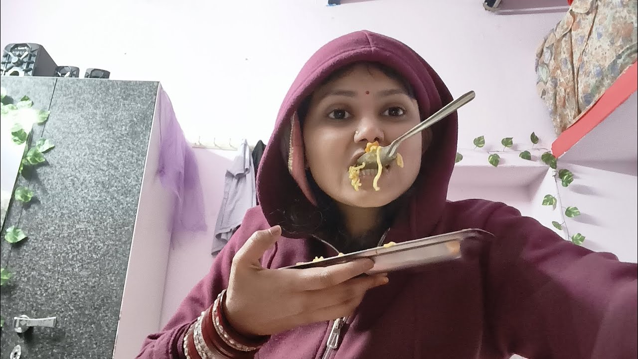 “Maggi Bana Ya Blast?”😆🤣🫣 #maggi #funnyvideo #comedy #viral #kitchen 