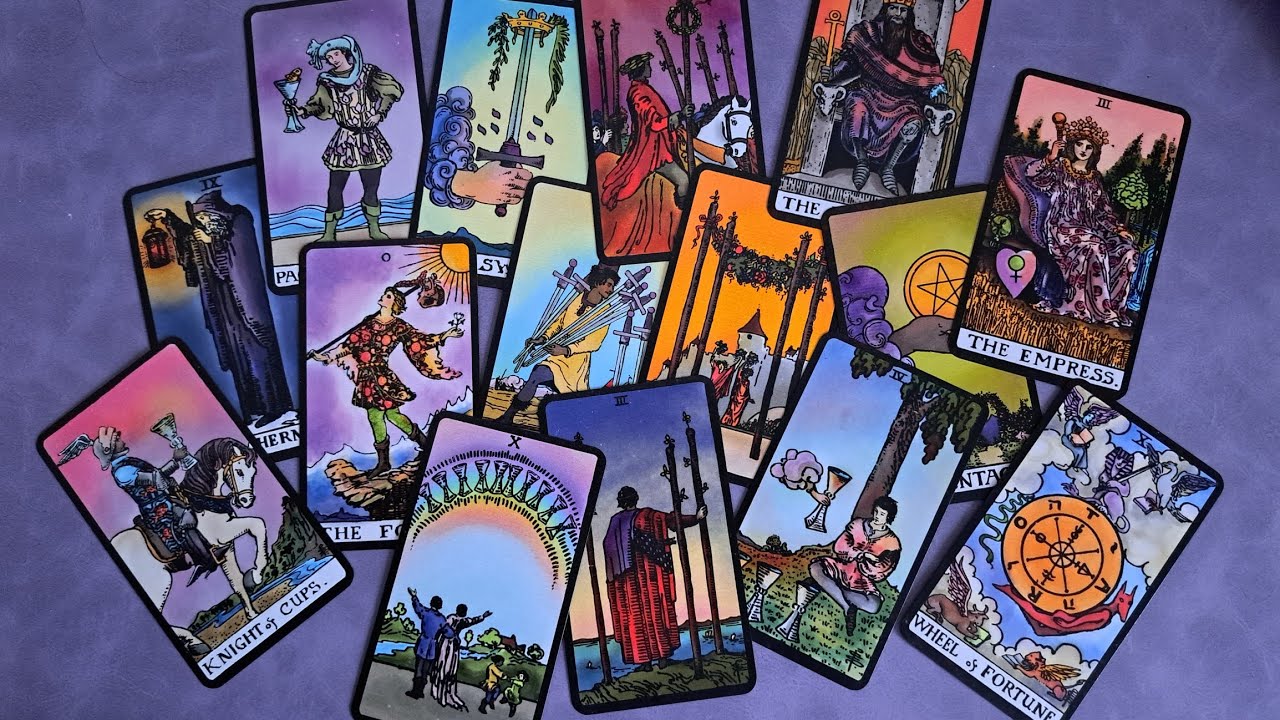 The Diverse RWS tarot / reveal & flip through
