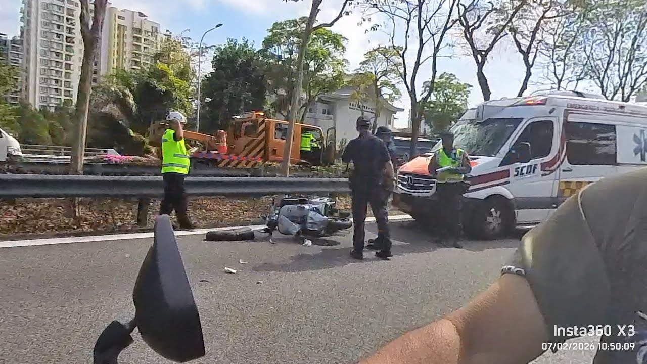 Side by side accident on Expressway 