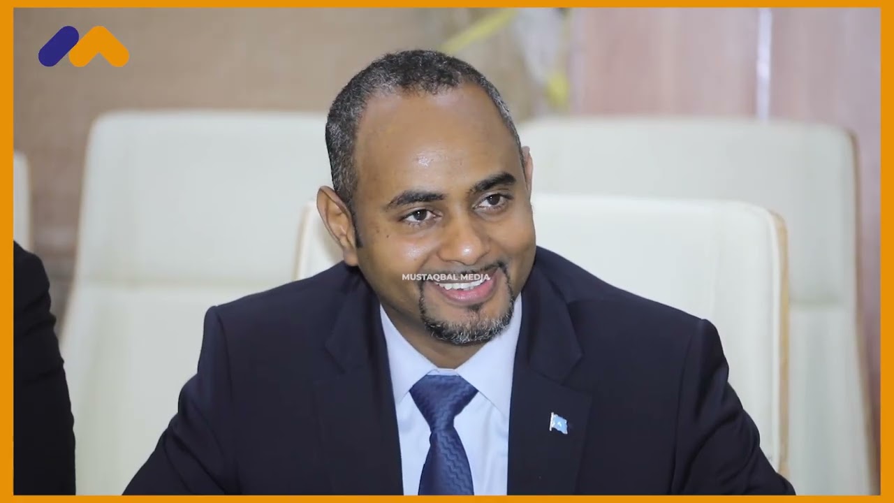 Ra'iisulwasaraha XFS Mohamed Hussein Roble '' Waxaan Rajeynayaa in tareenka Madaxweyne Hassan Shei..