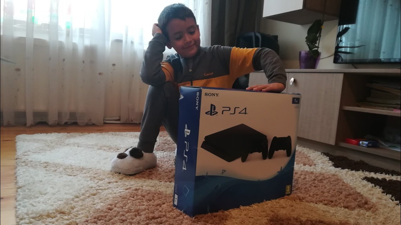 Купих на Светльо чисто нов Ps4, ей така!?