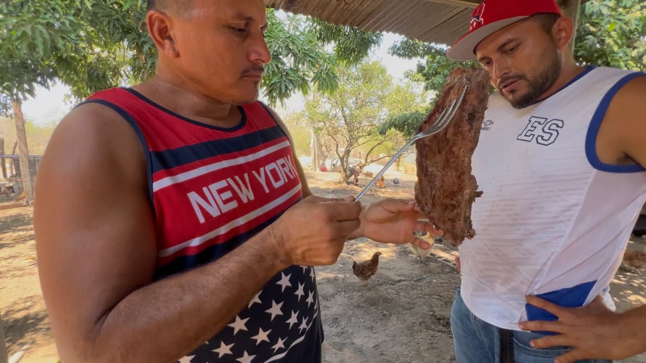 Carne asada disfrutaremos hoy en el cumpleaños de chailla 