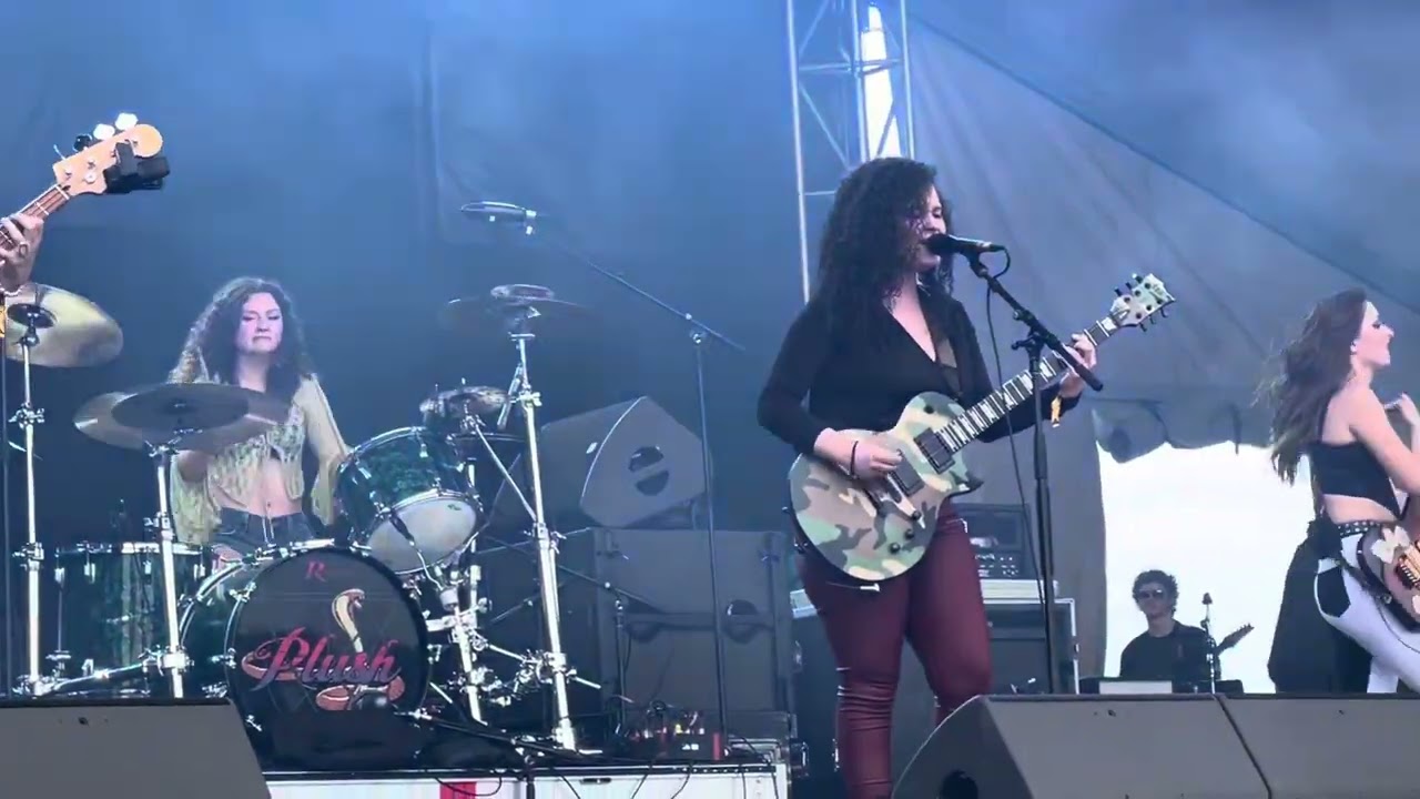 PLUSH - Man in the Box - at Rockville Covering Alice In Chains