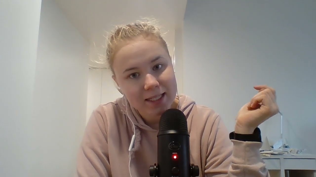 ASMR suomi kerron viime aikaisia kuulumisia +videon lopussa on korvasta korvaan puhaltelua