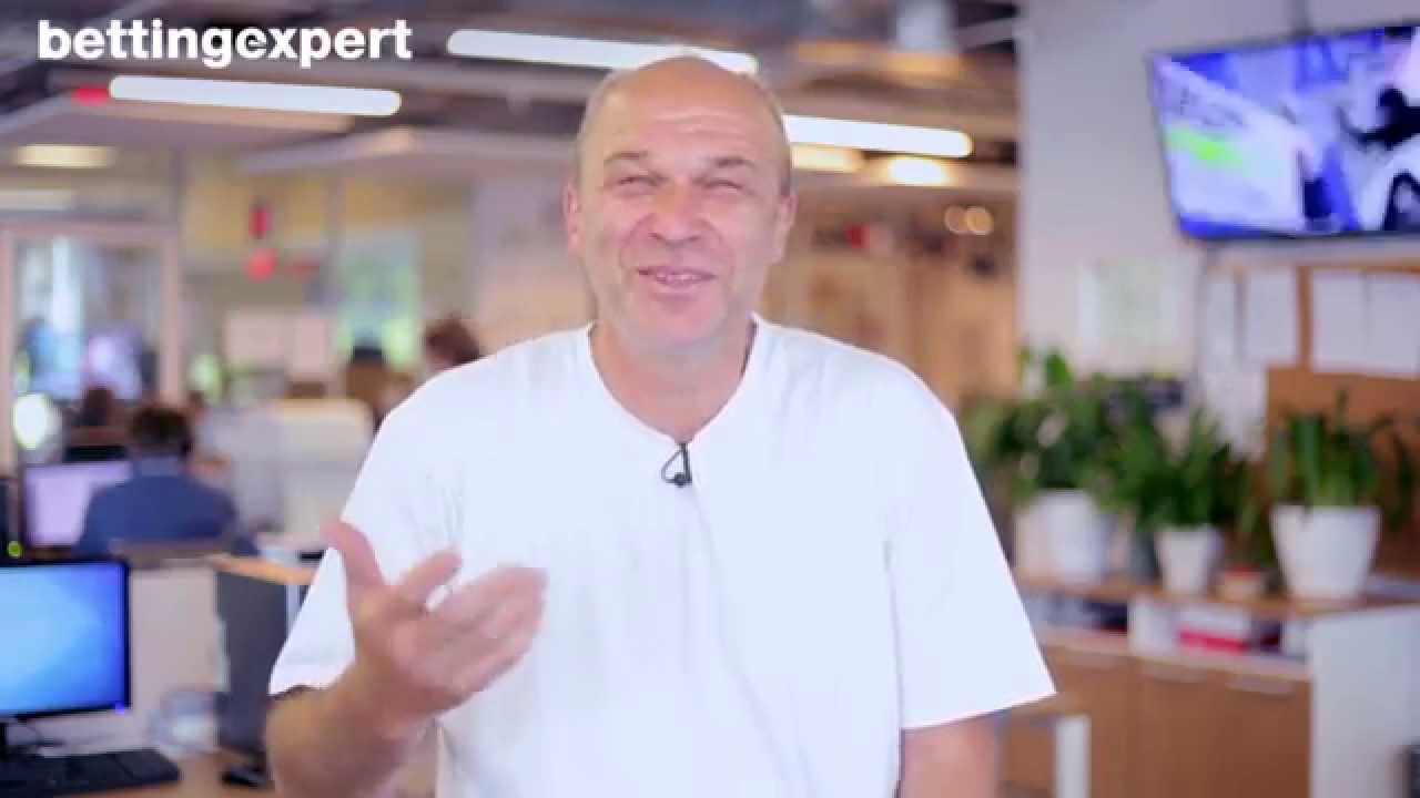 Теннисист Андрей Чесноков о том, почему девочки капризничают на кортах