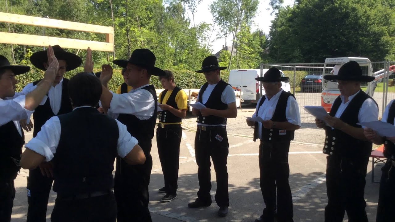 Schwebender Dachstuhl 3/3 - Zimmerer Innung Neu-Ulm, Illertissen und Günzburg