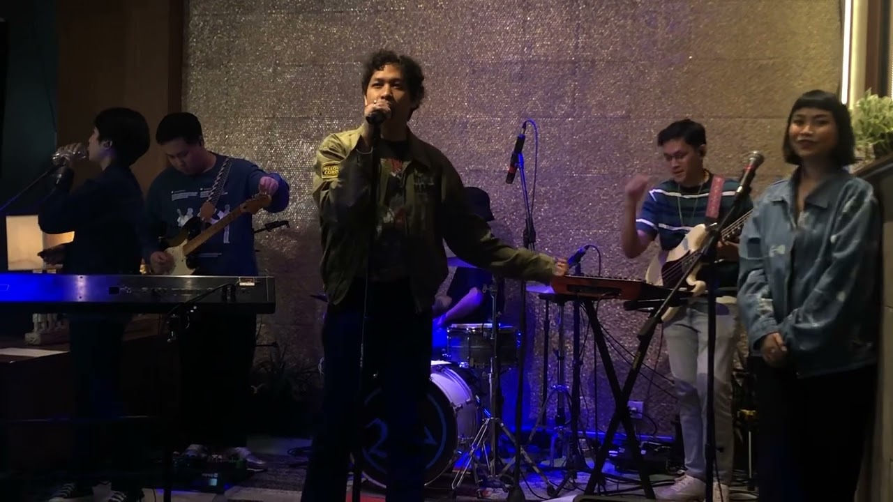 Hindia - Alexandra (Live at Gardencove, Jakarta 2/8/2023)