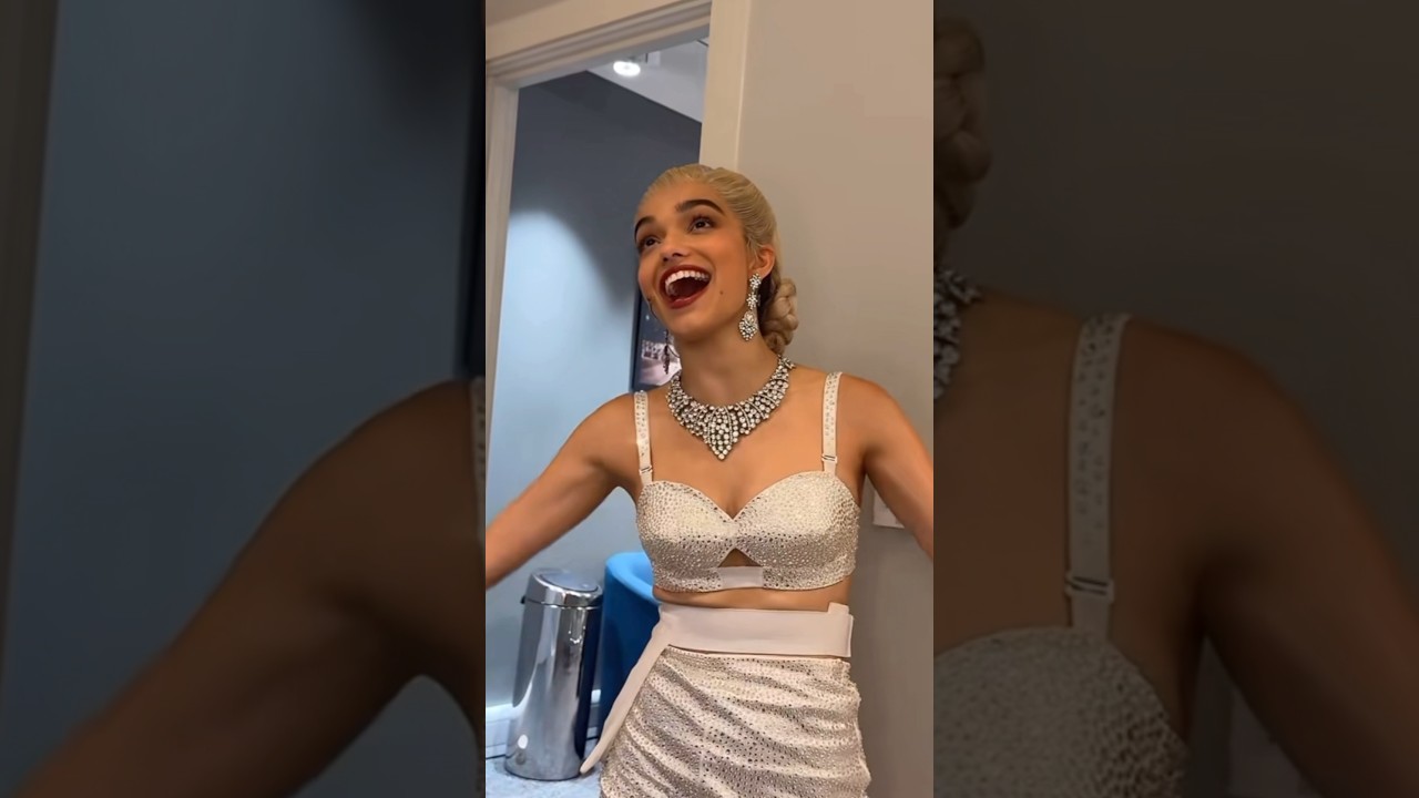 Rachel Zegler BELTS!!! Rainbow High live backstage at Evita West End Revival