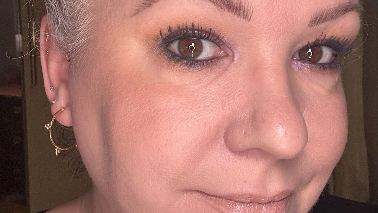 Friday look using my beloved @LisaEldridge Betty palette with @VictoriaBeckham Cocoa pavé kajal!